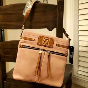 Mia K Farrow crossbody purse